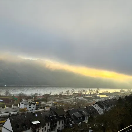 Rheinblick 549 In Mit Panoramablick Auf Den Rhein * Oberwesel